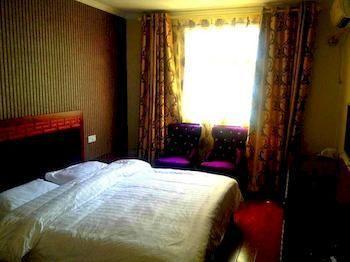 Yanmin Express Hotel Beijing Exterior photo