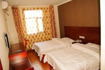 Yanmin Express Hotel Beijing Exterior photo